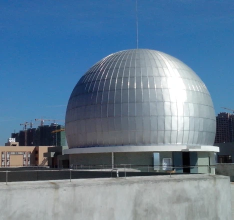 Come garantire la stabilità della struttura della cupola in una cupola planet...